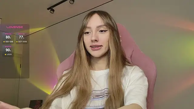 Lunainnk online show from September 29, 2025, 11:42 pm