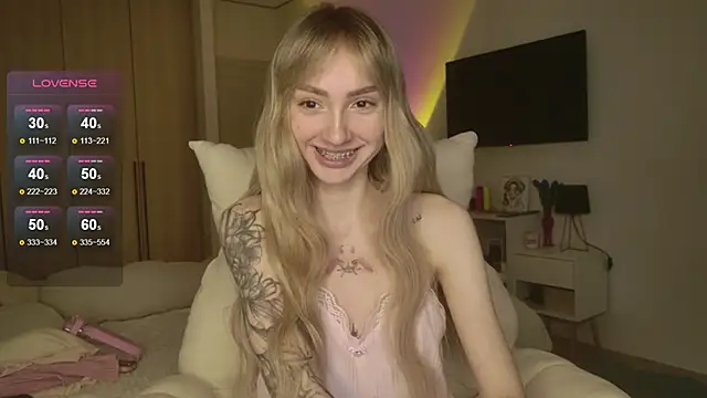 Lunainnk online show from March 21, 2026, 5:12 am