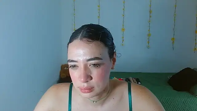 sajecrismaa online show from December 21, 2025, 2:35 pm