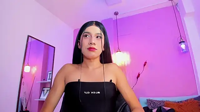 Snapshot of KristallSwan chatting on September 28, 2025, 3:45 am KristallSwan online show from September 28, 2025, 3:45 am