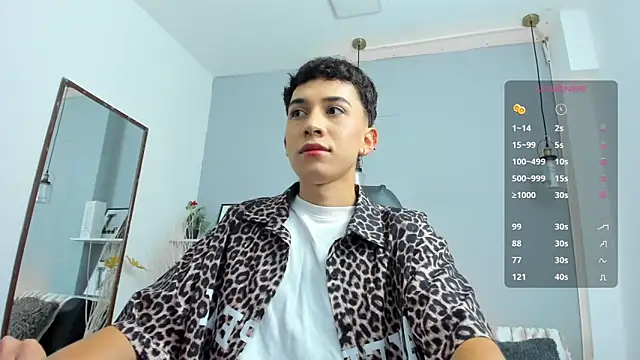 Snapshot of KristallSwan chatting on January 16, 2026, 12:53 pm KristallSwan online show from January 16, 2026, 12:53 pm