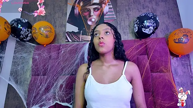 Snapshot of sophiasweet__1 chatting on October 24, 2025, 12:34 pm sophiasweet 1 online show from October 24, 2025, 12:34 pm