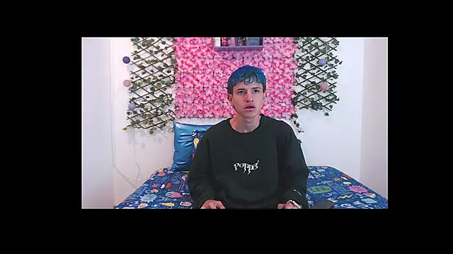 Snapshot of iam_lukas__ chatting on September 19, 2025, 4:36 am iam lukas online show from September 19, 2025, 4:36 am