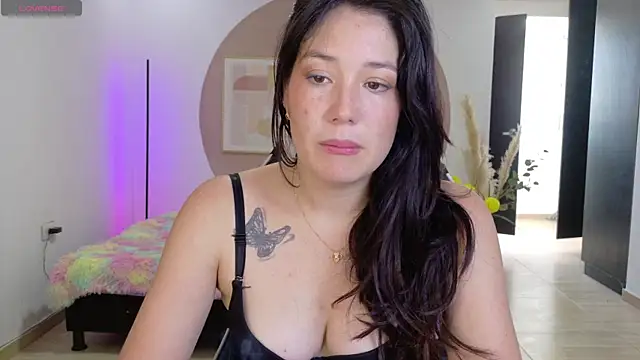 Snapshot of Eliih_01 chatting on June 10, 2026, 6:07 pm Eliih 01 online show from June 10, 2026, 6:07 pm