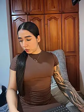 Snapshot of KaditaNavarro chatting on June 9, 2026, 12:11 am KaditaNavarro online show from June 9, 2026, 12:11 am