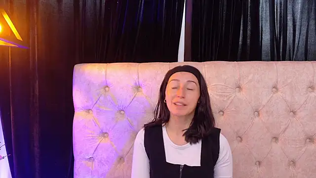 Snapshot of Ginevra_esposito chatting on July 8, 2026, 7:07 pm Ginevra esposito online show from July 8, 2026, 7:07 pm