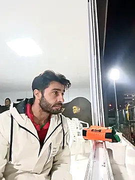 alex10alexx online show from November 16, 2025, 4:34 pm