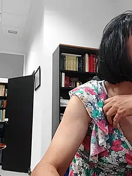 Emily de Carla online show from November 19, 2025, 3:45 pm