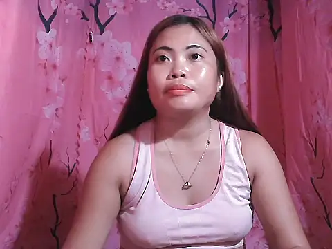 Hot Samantha4u online show from May 6, 2026, 9:20 pm