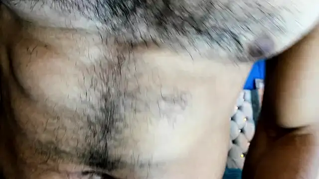 latinhotmuscle online show from November 11, 2025, 6:24 am