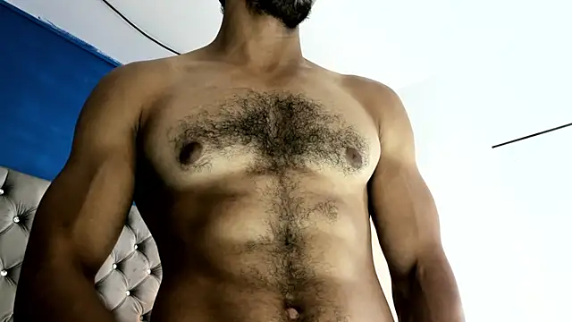 latinhotmuscle online show from November 23, 2025, 5:51 am