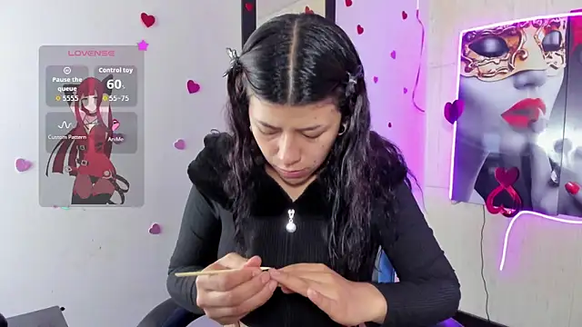 Raven Rouge  online show from May 9, 2026, 12:32 pm