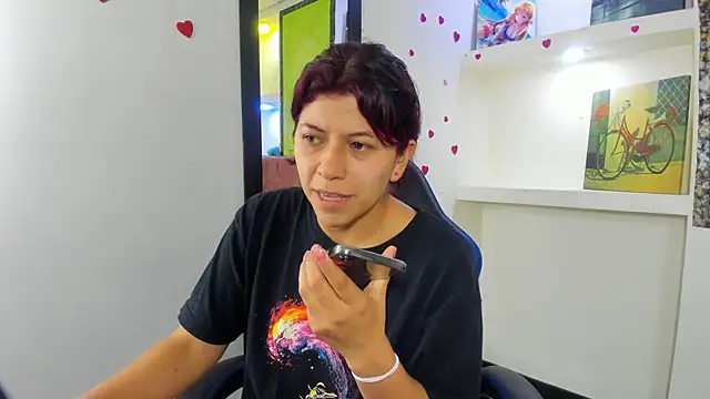 Raven Rouge  online show from June 3, 2026, 12:41 pm
