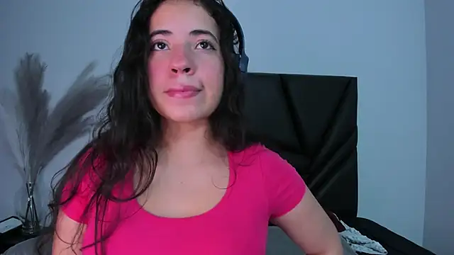 Nicol Chang online show from September 22, 2025, 3:19 am