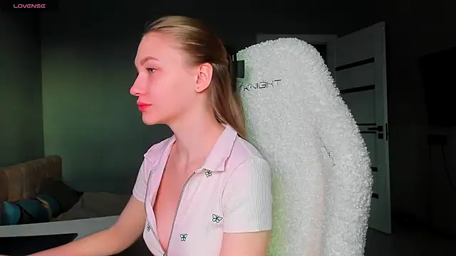 Ammi bliss online show from November 18, 2025, 3:23 am