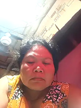 Snapshot of Mari_fvcks chatting on October 12, 2025, 9:52 am Mari fvcks online show from October 12, 2025, 9:52 am