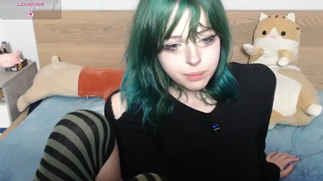 Snapshot of triplebakaaa chatting on October 16, 2025, 6:53 pm triplebakaaa online show from October 16, 2025, 6:53 pm