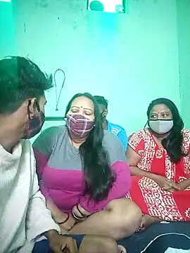 LoveOnStream online show from November 19, 2025, 2:00 am