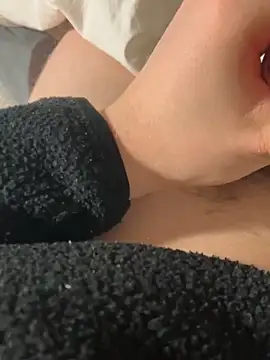 Snapshot of Loulou_2007 chatting on January 13, 2026, 8:03 pm Loulou 2007 online show from January 13, 2026, 8:03 pm