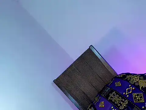 Snapshot of yourlovingbella chatting on March 31, 2026, 2:13 am yourlovingbella online show from March 31, 2026, 2:13 am