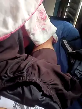 morenosfd069 online show from December 14, 2025, 10:20 am