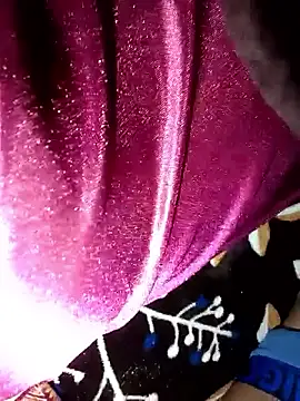 Snapshot of hot_manishacpl chatting on December 15, 2025, 5:28 pm hot manishacpl online show from December 15, 2025, 5:28 pm