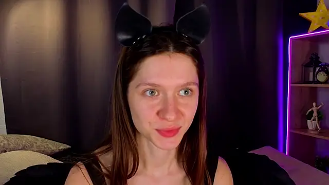 Snapshot of MinaMancilla chatting on September 10, 2025, 4:18 pm MinaMancilla online show from September 10, 2025, 4:18 pm