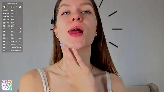 Snapshot of MinaMancilla chatting on October 1, 2025, 4:40 am MinaMancilla online show from October 1, 2025, 4:40 am