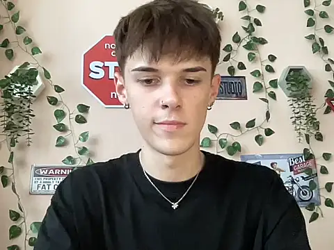 Snapshot of Milk_Guy chatting on September 26, 2025, 12:42 pm Milk Guy online show from September 26, 2025, 12:42 pm