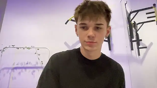 Snapshot of Milk_Guy chatting on September 28, 2025, 4:45 pm Milk Guy online show from September 28, 2025, 4:45 pm