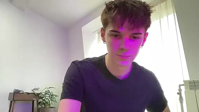 Snapshot of Milk_Guy chatting on October 7, 2025, 1:08 pm Milk Guy online show from October 7, 2025, 1:08 pm