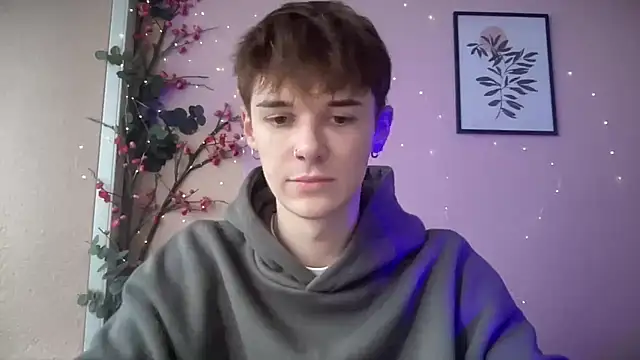 Snapshot of Milk_Guy chatting on October 24, 2025, 10:11 am Milk Guy online show from October 24, 2025, 10:11 am