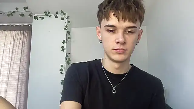 Snapshot of Milk_Guy chatting on October 27, 2025, 11:14 am Milk Guy online show from October 27, 2025, 11:14 am