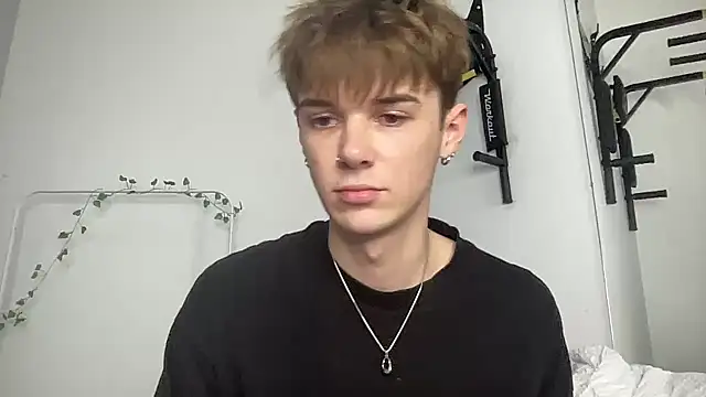 Snapshot of Milk_Guy chatting on November 26, 2025, 12:50 pm Milk Guy online show from November 26, 2025, 12:50 pm