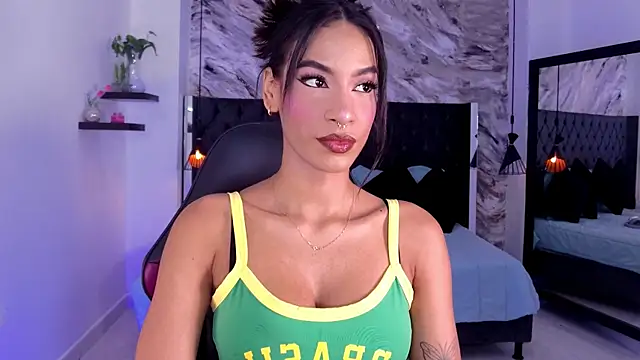 Snapshot of kitty_collins_ chatting on June 17, 2026, 12:07 pm kitty collins online show from June 17, 2026, 12:07 pm
