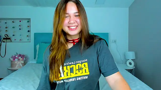 Blush Beauty   online show from September 21, 2025, 8:10 pm