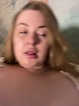 DeniMilkyyyyy online show from July 14, 2026, 5:51 pm