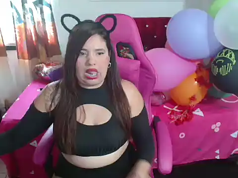 Snapshot of rous-kinky chatting on November 15, 2025, 1:29 pm rous-kinky online show from November 15, 2025, 1:29 pm