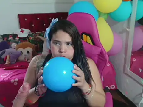 Snapshot of rous-kinky chatting on November 19, 2025, 3:34 pm rous-kinky online show from November 19, 2025, 3:34 pm