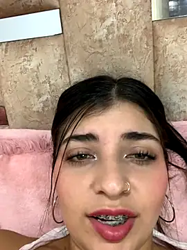 Snapshot of Isaa-Sweet chatting on September 11, 2025, 3:39 am Isaa-Sweet online show from September 11, 2025, 3:39 am