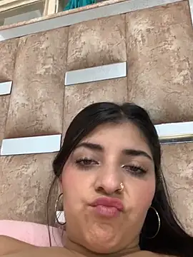 Snapshot of Isaa-Sweet chatting on September 11, 2025, 5:24 pm Isaa-Sweet online show from September 11, 2025, 5:24 pm