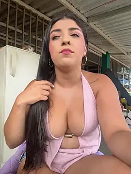Snapshot of Isaa-Sweet chatting on July 15, 2026, 5:07 pm Isaa-Sweet online show from July 15, 2026, 5:07 pm