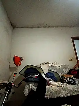 Alexandremaz8 online show from July 24, 2026, 5:49 am