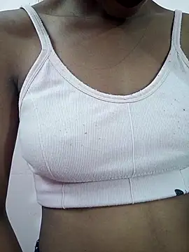 Small Titss online show from October 18, 2025, 5:21 am