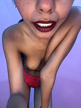 Small Titss online show from April 23, 2026, 5:52 am