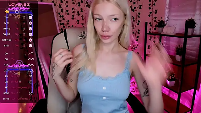 Snapshot of AnyaTaylor_ chatting on May 13, 2026, 2:09 am AnyaTaylor online show from May 13, 2026, 2:09 am