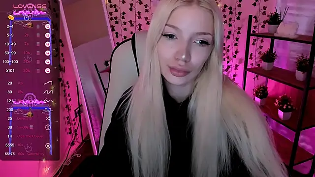Snapshot of AnyaTaylor_ chatting on May 26, 2026, 2:18 am AnyaTaylor online show from May 26, 2026, 2:18 am