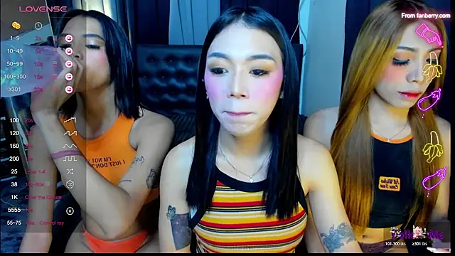 Snapshot of bellamoonlightX chatting on July 21, 2026, 8:27 am bellamoonlightX online show from July 21, 2026, 8:27 am