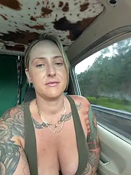 Snapshot of OdetteDelane chatting on November 27, 2025, 6:48 am OdetteDelane online show from November 27, 2025, 6:48 am