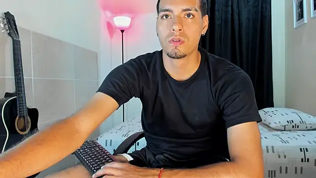 TeamPorn 19 online show from October 23, 2025, 5:40 am